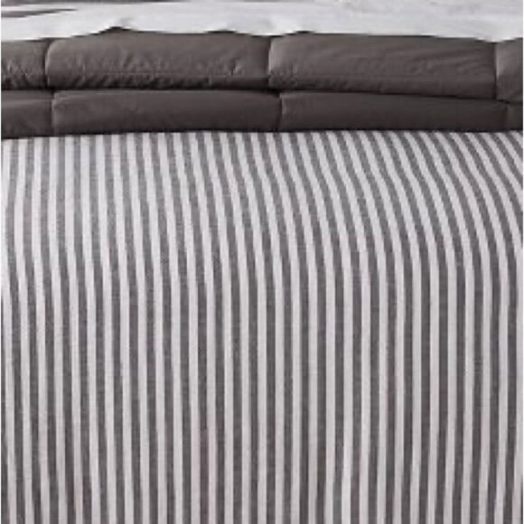 Casaluna heavyweight linen blend full queen comforter grey/white stripe - Picture 7 of 11